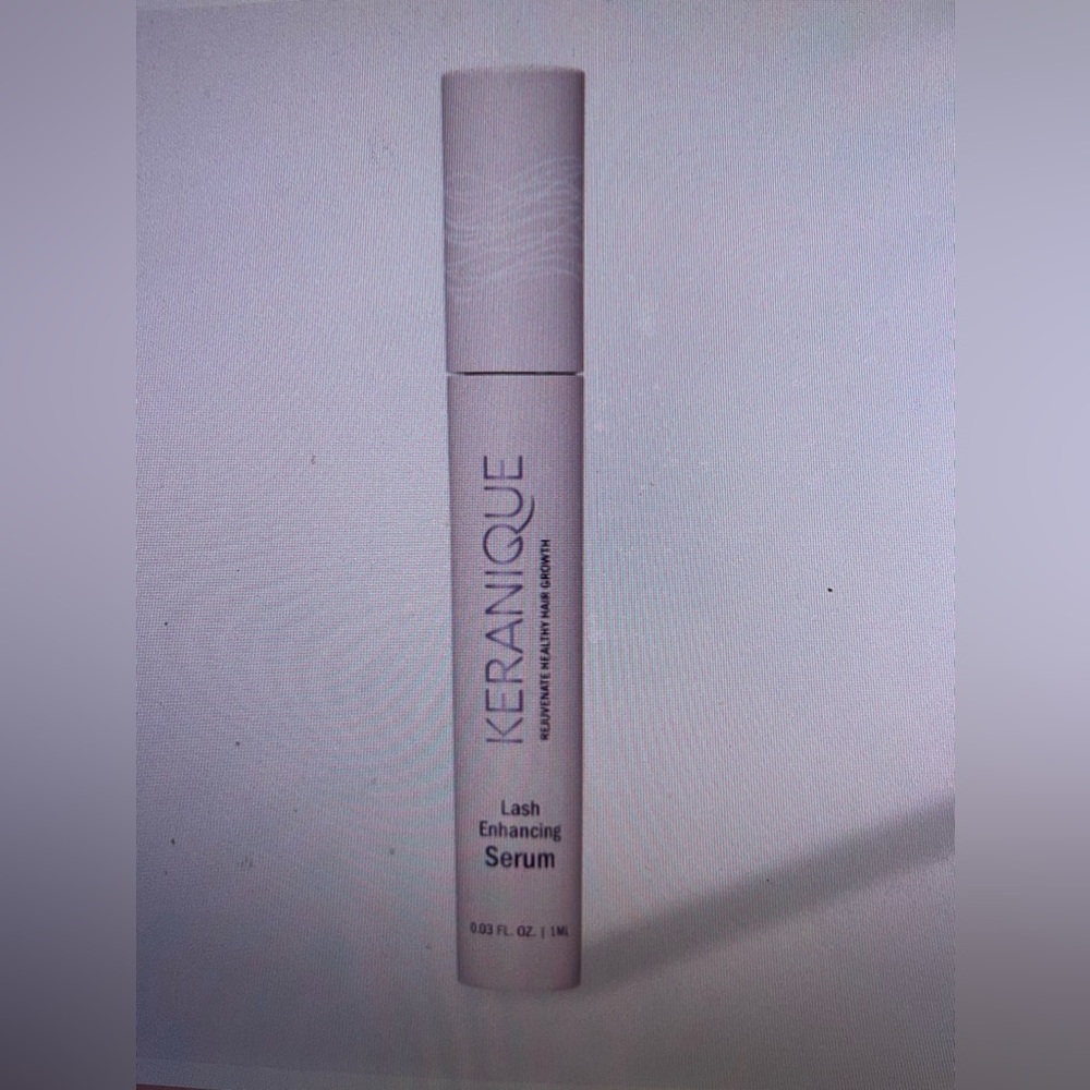 Keranique lash enhancing serum